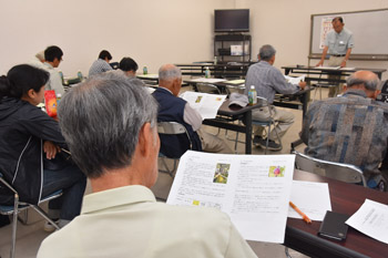 よりよい品質を部会全体で目指す 栽培研修会 ｊａあいち豊田いちじく部会 ｊａあいち豊田